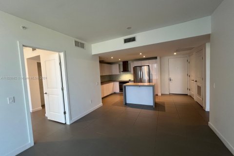 Condominio en venta en Miami, Florida, 2 dormitorios, 81.57 m2 № 1281267 - foto 3