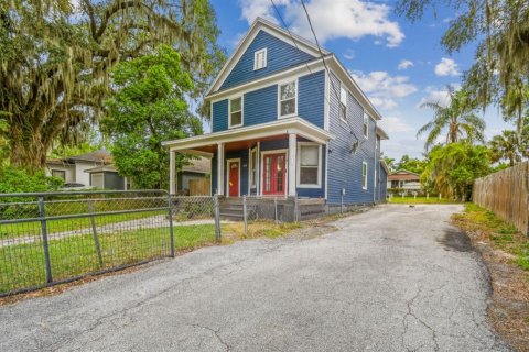 House in Lakeland, Florida 3 bedrooms, 120.77 sq.m. № 1385345 - photo 2