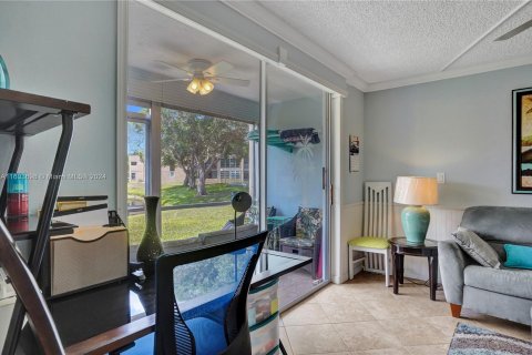 Copropriété à vendre à Sunrise, Floride: 2 chambres, 78.97 m2 № 1223037 - photo 7