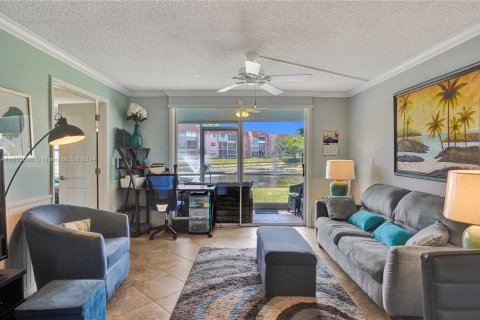 Condo in Sunrise, Florida, 2 bedrooms  № 1223037 - photo 5