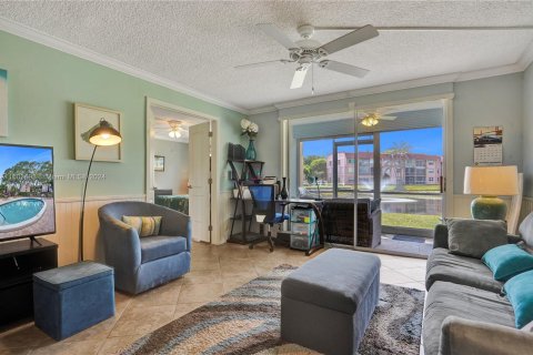 Copropriété à vendre à Sunrise, Floride: 2 chambres, 78.97 m2 № 1223037 - photo 3