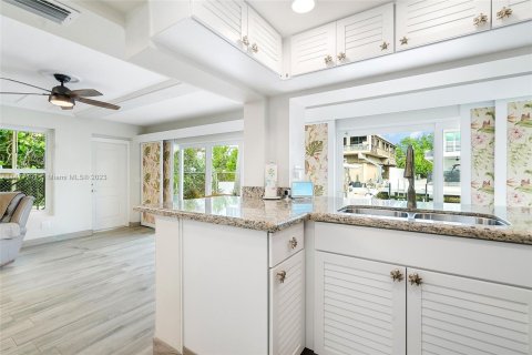 Casa en venta en Key Largo, Florida, 4 dormitorios, 283.17 m2 № 809170 - foto 6