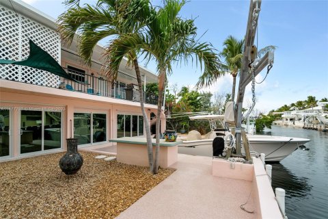House in Key Largo, Florida 4 bedrooms, 283.17 sq.m. № 809170 - photo 3