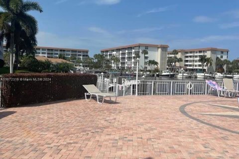 Condo in Delray Beach, Florida, 2 bedrooms  № 1394829 - photo 18