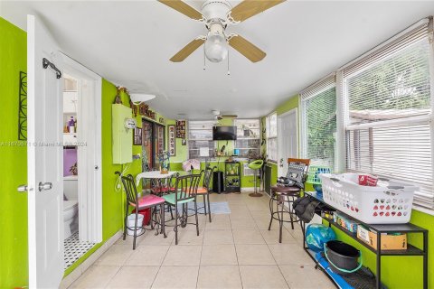 Casa en venta en Miami, Florida, 2 dormitorios, 133.97 m2 № 1394778 - foto 7