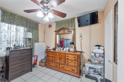 Villa ou maison à vendre à Miami, Floride: 2 chambres, 133.97 m2 № 1394778 - photo 10