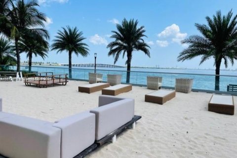 Condominio en venta en Miami, Florida, 1 dormitorio, 87.7 m2 № 1394827 - foto 9