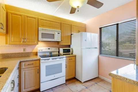 Copropriété à vendre à Jupiter, Floride: 2 chambres, 128.67 m2 № 808295 - photo 18