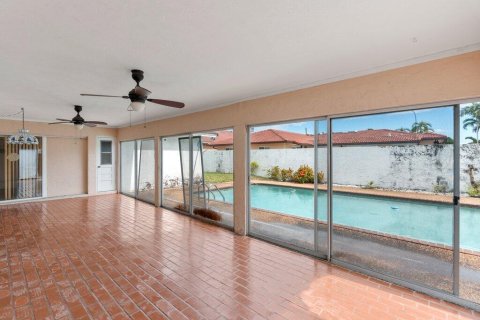 Casa en venta en Fort Lauderdale, Florida, 3 dormitorios, 215.81 m2 № 1229300 - foto 27