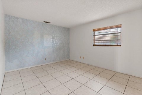 House in Fort Lauderdale, Florida 3 bedrooms, 215.81 sq.m. № 1229300 - photo 12