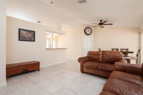 Casa en venta en North Port, Florida, 3 dormitorios, 163.14 m2 № 348222 - foto 17