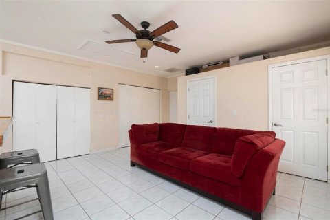 House in North Port, Florida 3 bedrooms, 163.14 sq.m. № 348222 - photo 20