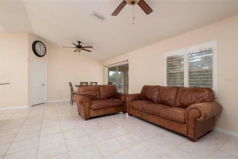 House in North Port, Florida 3 bedrooms, 163.14 sq.m. № 348222 - photo 16