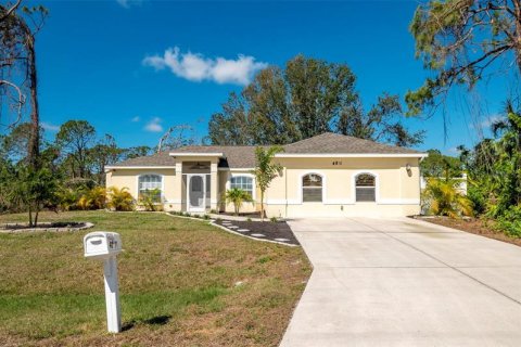 House in North Port, Florida 3 bedrooms, 163.14 sq.m. № 348222 - photo 2