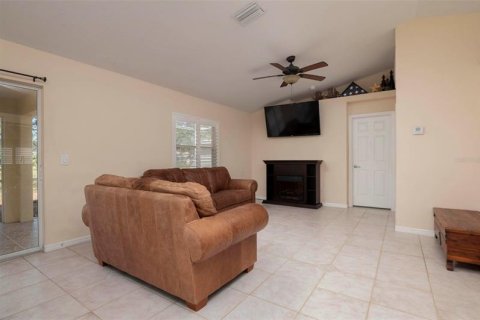 House in North Port, Florida 3 bedrooms, 163.14 sq.m. № 348222 - photo 15