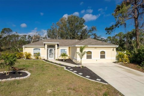 Villa ou maison à vendre à North Port, Floride: 3 chambres, 163.14 m2 № 348222 - photo 1