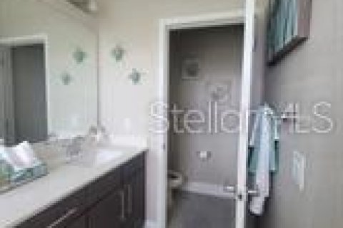 Townhouse in Davenport, Florida 4 bedrooms, 173.82 sq.m. № 1087702 - photo 20