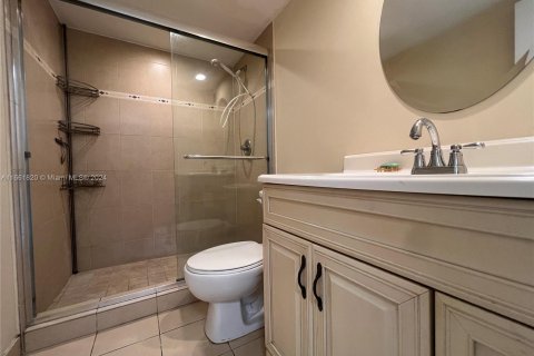 Copropriété à vendre à Hallandale Beach, Floride: 2 chambres, 102.19 m2 № 1369241 - photo 13