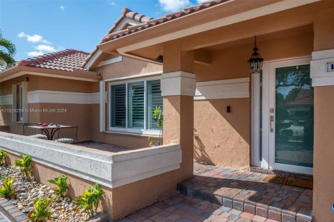 Casa en venta en Pembroke Pines, Florida, 4 dormitorios, 216.65 m2 № 1270874 - foto 11