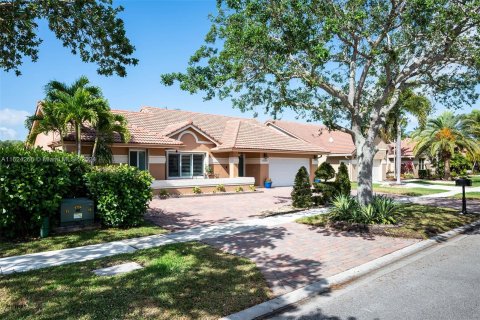 Villa ou maison à vendre à Pembroke Pines, Floride: 4 chambres, 216.65 m2 № 1270874 - photo 10