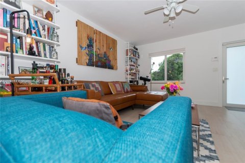 Casa en venta en Miami Shores, Florida, 2 dormitorios, 96.06 m2 № 1270872 - foto 4