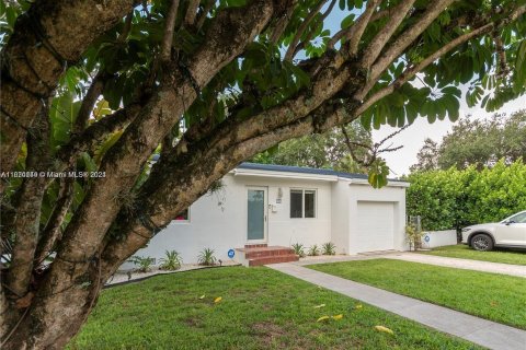 Casa en venta en Miami Shores, Florida, 2 dormitorios, 96.06 m2 № 1270872 - foto 2