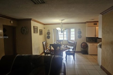 Casa en venta en Tamarac, Florida, 3 dormitorios, 126.9 m2 № 1328849 - foto 8