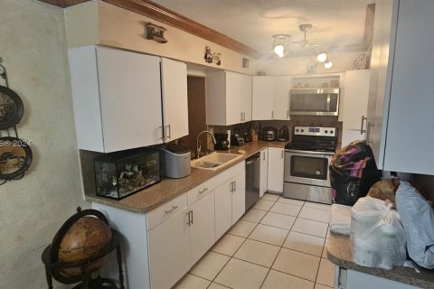 Casa en venta en Tamarac, Florida, 3 dormitorios, 126.9 m2 № 1328849 - foto 11