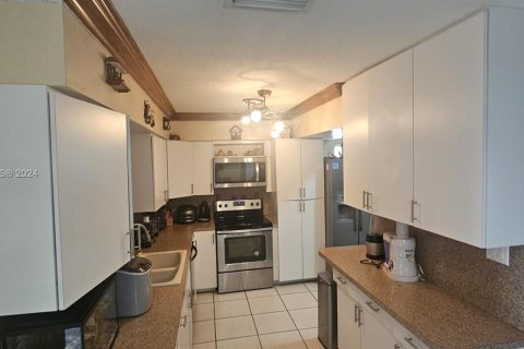 Casa en venta en Tamarac, Florida, 3 dormitorios, 126.9 m2 № 1328849 - foto 12