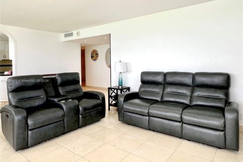 Condominio en venta en Miami Beach, Florida, 2 dormitorios, 93.37 m2 № 1423141 - foto 5