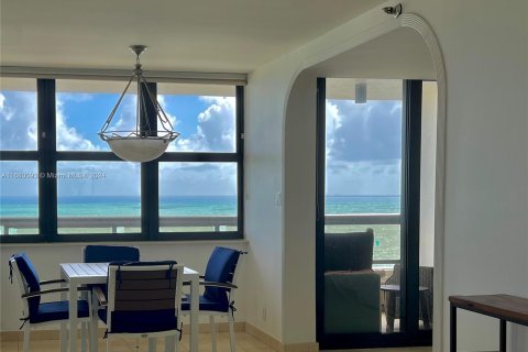 Condominio en venta en Miami Beach, Florida, 2 dormitorios, 93.37 m2 № 1423141 - foto 7