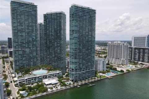 Condominio en venta en Miami, Florida, 1 dormitorio, 83.43 m2 № 1431369 - foto 19