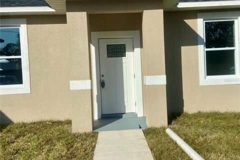 Купить виллу или дом в Себринг, Флорида 9 комнат, 124.3м2, № 916140 - фото 2
