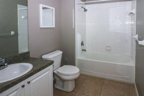 Condo in Punta Gorda, Florida, 2 bedrooms  № 916212 - photo 25