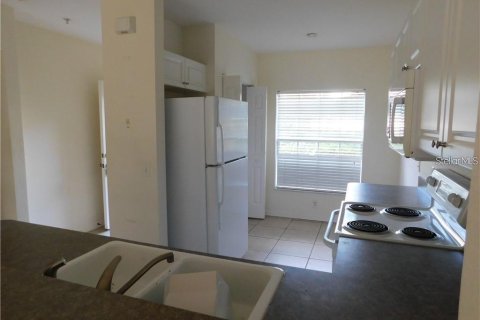 Condo in Punta Gorda, Florida, 2 bedrooms  № 916212 - photo 5