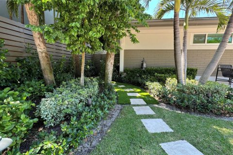 Casa en venta en Fort Lauderdale, Florida, 3 dormitorios, 160.35 m2 № 1101084 - foto 2