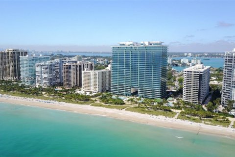 Condominio en venta en Bal Harbour, Florida, 3 dormitorios, 276.01 m2 № 1233678 - foto 3