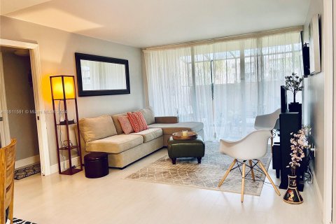 Copropriété à vendre à Miami, Floride: 2 chambres, 86.12 m2 № 1233677 - photo 29