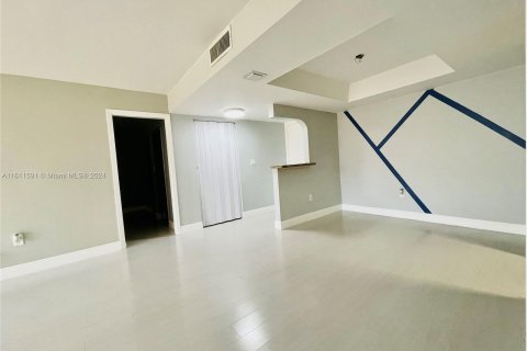 Copropriété à vendre à Miami, Floride: 2 chambres, 86.12 m2 № 1233677 - photo 7