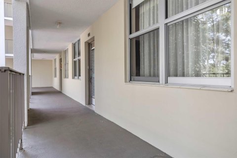 Condominio en venta en Lauderdale Lakes, Florida, 2 dormitorios, 89.19 m2 № 1100708 - foto 15