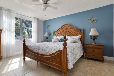 Condo in Lauderdale Lakes, Florida, 2 bedrooms  № 1100708 - photo 22