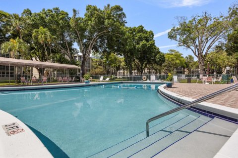 Condominio en venta en Lauderdale Lakes, Florida, 2 dormitorios, 89.19 m2 № 1100708 - foto 8