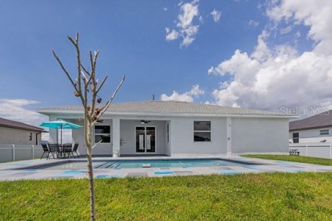 Villa ou maison à vendre à Cape Coral, Floride: 3 chambres, 166.76 m2 № 1363207 - photo 27