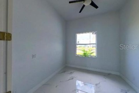 Casa en venta en Cape Coral, Florida, 3 dormitorios, 166.76 m2 № 1363207 - foto 13