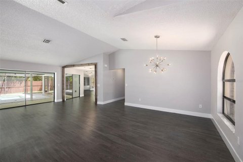 Casa en venta en Lutz, Florida, 4 dormitorios, 198.44 m2 № 1131288 - foto 8