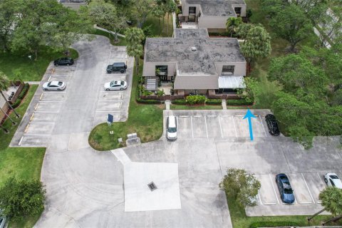 Touwnhouse à vendre à West Palm Beach, Floride: 2 chambres, 114.83 m2 № 1155476 - photo 3