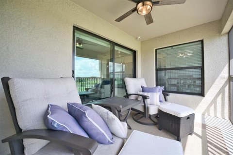 Condo in Bradenton, Florida, 2 bedrooms in LAKEWOOD NATIONAL  № 1375178 - photo 16