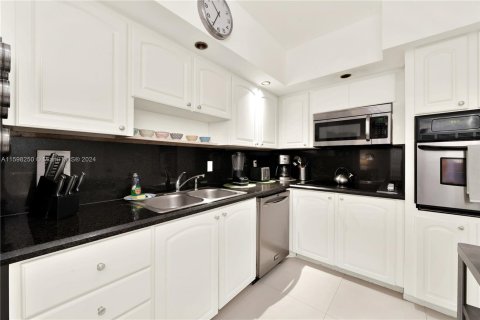 Condominio en venta en Hollywood, Florida, 2 dormitorios, 109.25 m2 № 1208495 - foto 14