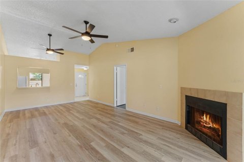 Adosado en venta en Orlando, Florida, 3 dormitorios, 102.1 m2 № 1403790 - foto 5