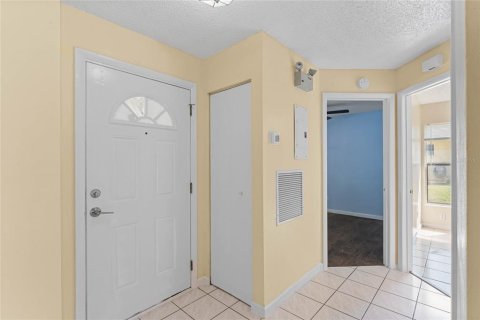 Adosado en venta en Orlando, Florida, 3 dormitorios, 102.1 m2 № 1403790 - foto 2